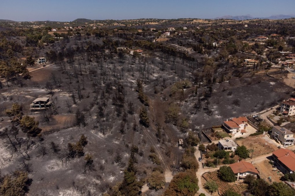 Κίτρινος συναγερμός για φωτιές στη μισή χώρα – Η έκκληση των Αρχών