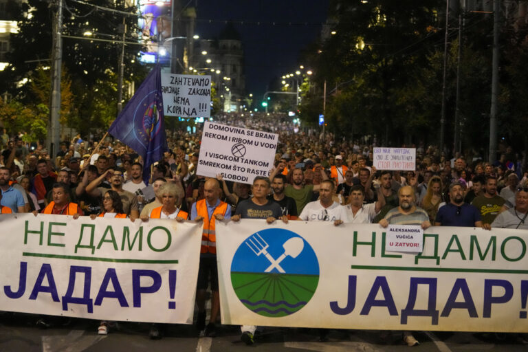 Σερβία: Μεγάλες διαδηλώσεις ενάντια στην εκμετάλλευση κοιτασμάτων λιθίου