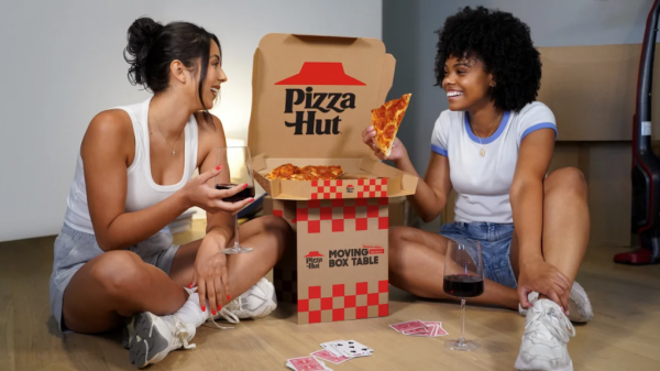 Pizza Hut: Γιατί επικρίνεται για «επικίνδυνο» μάρκετινγκ