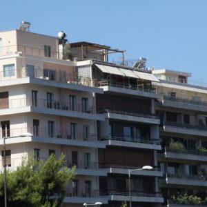 Μπόνους δόμησης: Δικαστικές αποφάσεις βάζουν νέα «φρένα» σε εκτός σχεδίου οικόπεδα και ύψη κτιρίων