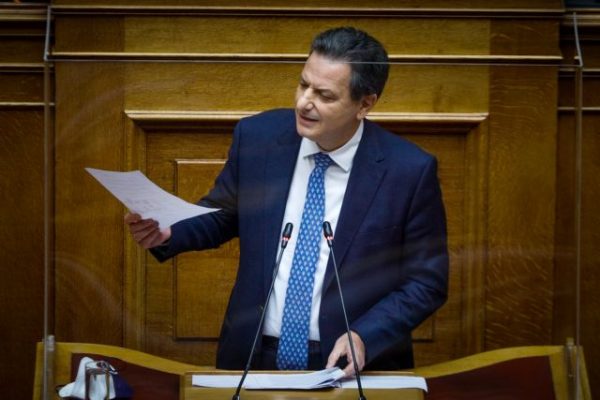 Σκυλακάκης: Έρχεται χωροταξικό για επενδύσεις ΑΠΕ – Κι άλλα ανταποδοτικά για τους πολίτες