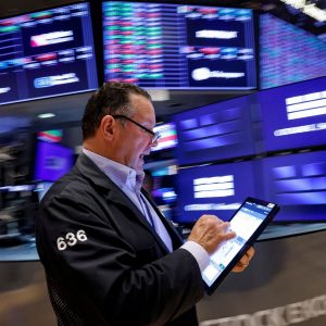 Wall Street: Πληθωρισμός και αποτελέσματα την απογειώνουν