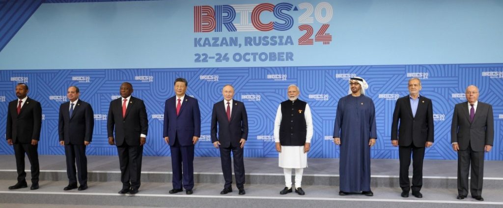 BRICS: Από τα «βαφτίσια» της Goldman Sachs σε μια διευρυμένη ομάδα «αντίβαρο» στην G7