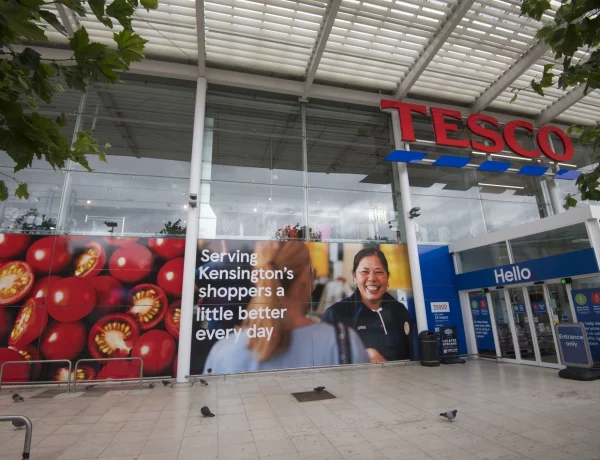 Tesco: Yπέγραψε τη μεγαλύτερη συμφωνία αγοράς ενέργειας (PPA) στο Ηνωμένο Βασίλειο