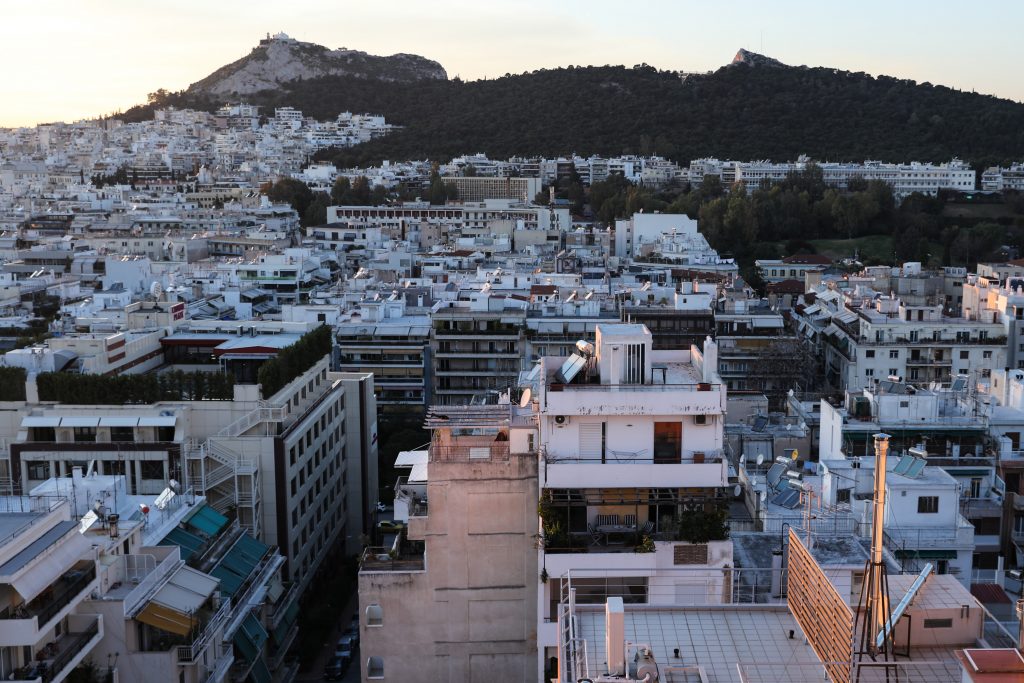 Μπόνους δόμησης: Μάχη χαρακωμάτων δημάρχων – ΥΠΕΝ