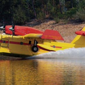 Canadair: Στο ΕΣΠΑ η αγορά αεροσκάφους πυρόσβεσης DHC-515