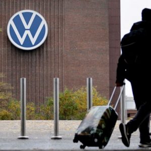 Volkswagen: Η εταιρεία ορόσημο της Γερμανίας ξανά σε κρίση – Μπορεί να αλλάξει;