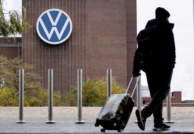 Volkswagen: Οι εργαζόμενοι προτείνουν περικοπές μισθών 1,5 δισ. για να μη γίνουν απολύσεις