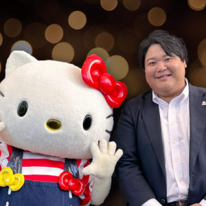 Hello Kitty: Το ποπ είδωλο έγινε 50 ετών – Πώς επεκτάθηκε η οικονομία της από την Ασία σε όλο τον κόσμο