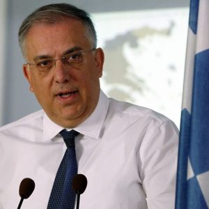 Υπ. Ανάπτυξης: Βαριά πρόστιμα 2,2 εκατ. για παραπλανητικές εκπτώσεις – Σε cosmos και attica τα υψηλότερα