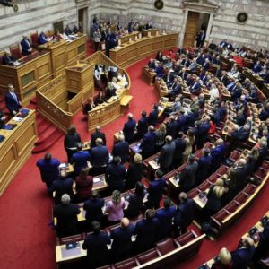 Προϋπολογισμός: Υπερψηφίστηκε με 159 ψήφους – Απείχε ο Σαμαράς