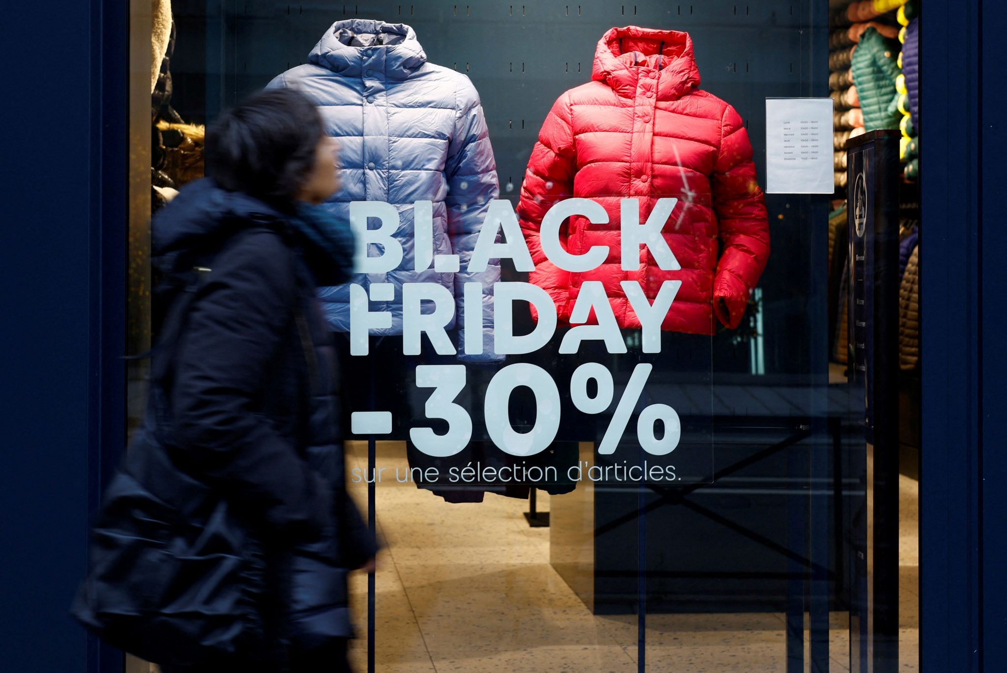 Greece Issues €610,000 in Fines for Misleading Black Friday Ads