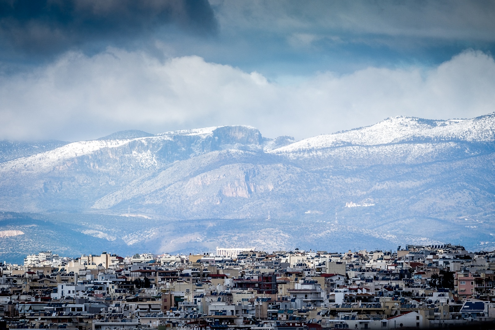 Cold Front ‘Elena’ Eases, Clear Skies Ring in the New Year