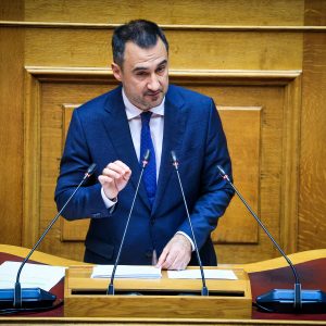 Προϋπολογισμός 2025: Επίθεση στην κυβέρνηση από Χαρίτση – «Μνημονιακός προϋπολογισμός χωρίς μνημόνια»