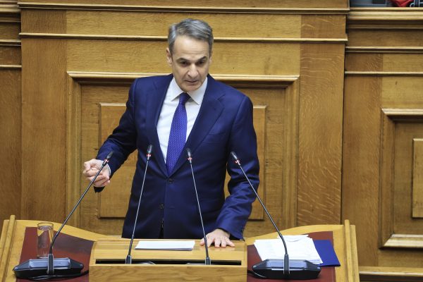 Προϋπολογισμός: Σήμερα ψηφίζεται στη Βουλή – Δείτε live