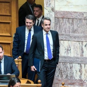 Προϋπολογισμός 2025: Περιμένοντας την «έκπληξη» από τον Μητσοτάκη στη Βουλή