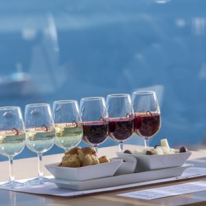 Santo Wines: Το success story των ηφαιστειακών κρασιών της Σαντορίνης