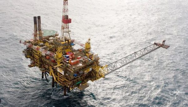 Shell: Η κοινοπραξία με την Equinor που θα δημιουργήσει έναν νέο ενεργειακό κολοσσό στη Βρετανία