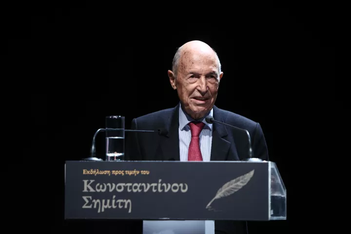 Κώστας Σημίτης: «Σχέδιο και συγκυρία», τα κλειδιά για την επίλυση των προβλημάτων