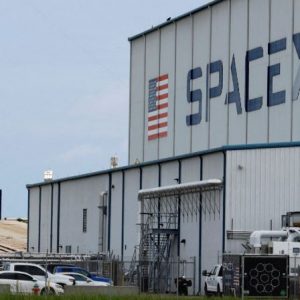 Ιταλία: Deal 1,5 δισ. δολ. Μελόνι με SpaceX για υπηρεσίες ασφαλείας τηλεπικοινωνιών