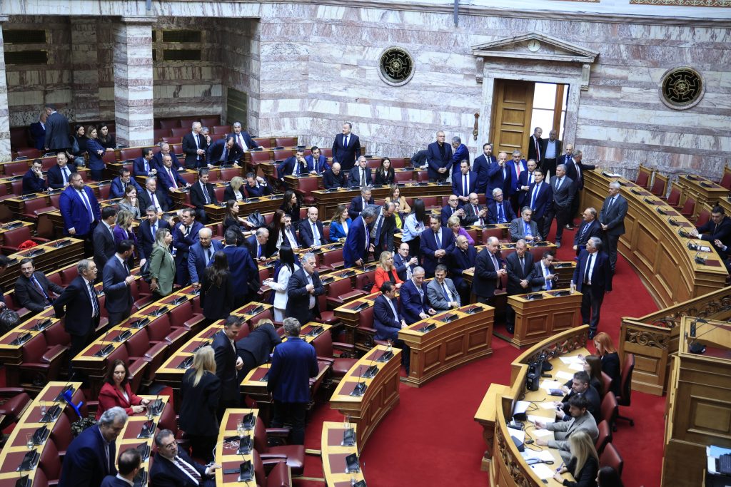 Πρόεδρος της Δημοκρατίας: Άκαρπη η πρώτη ψηφοφορία στη Βουλή – 160 βουλευτές ψήφισαν τον Κ. Τασούλα