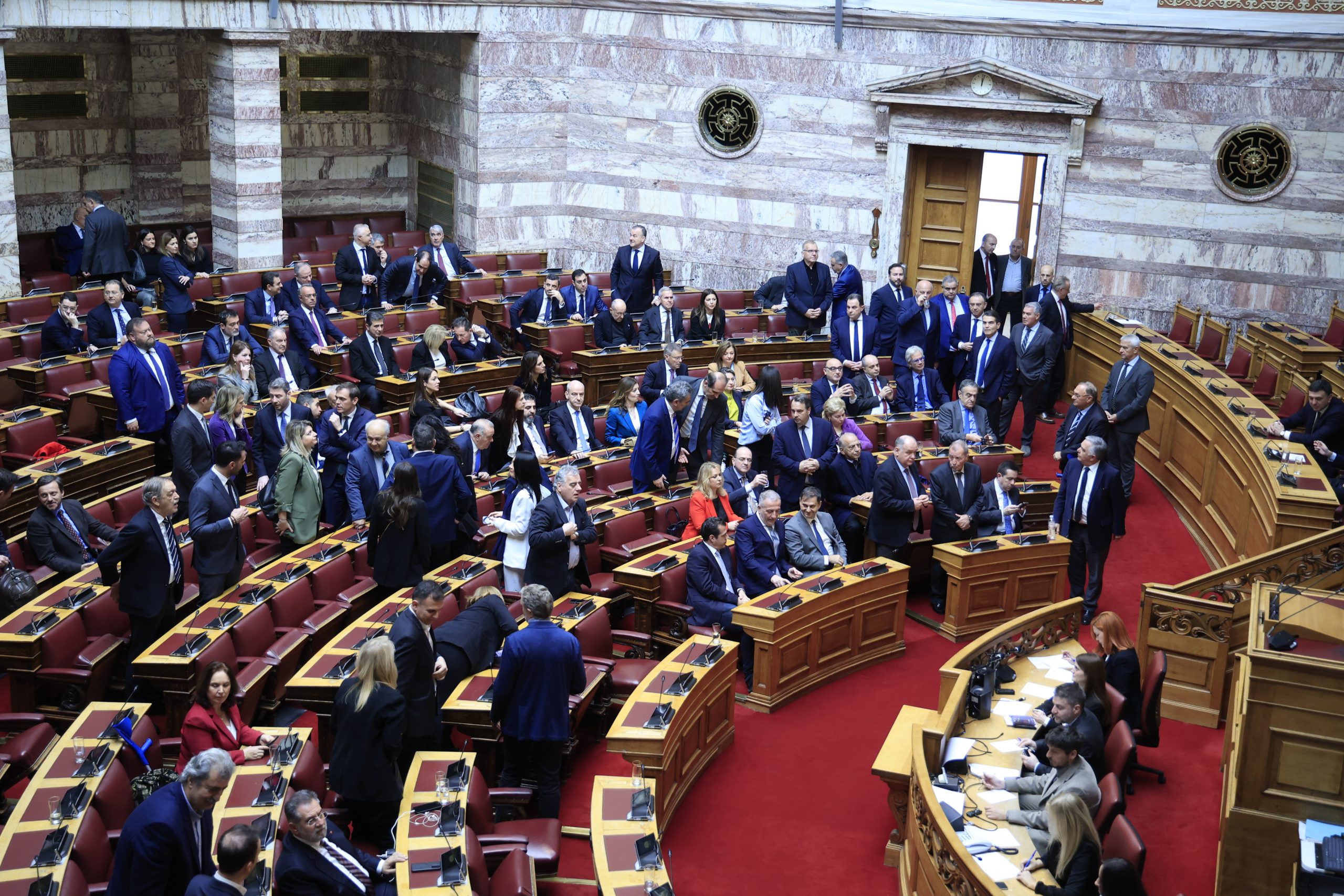 Πρόεδρος της Δημοκρατίας: Άκαρπη η πρώτη ψηφοφορία στη Βουλή – 160 βουλευτές ψήφισαν τον Κ. Τασούλα