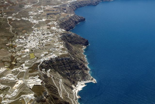 Οι σεισμοί στις Κυκλάδες, οι επιχειρήσεις-εργοδότες και οι εργαζόμενοι