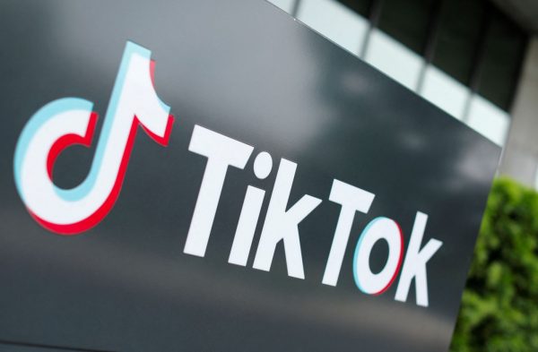 TikTok: Νέες λειτουργίες για την προστασία των εφήβων