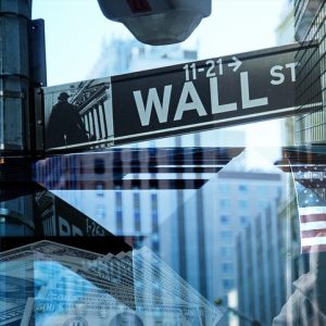 Wall Street: Μεικτά πρόσημα – «Παραλύουν» τους επενδυτές οι ασάφειες της πολιτικής Τραμπ