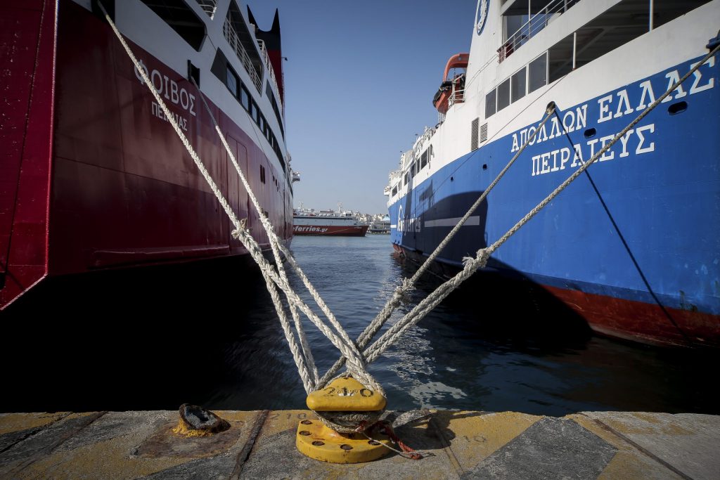 Strong Winds Keep Ships Docked in Greece